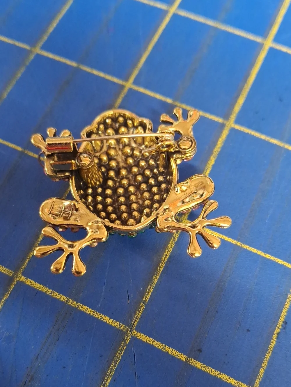Crystal Frog Brooch 1.5